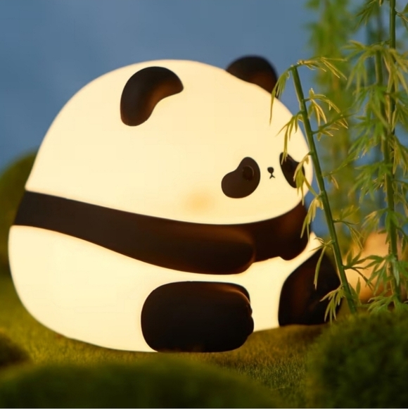 Cute Squishy Panda Night Light, Warm Light, New In Box - Picture 1 of 3